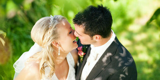 Фотографии свадебных поцелуев