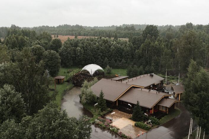 площадки для проведения зимней свадьбы в СПБ Forest Symphony